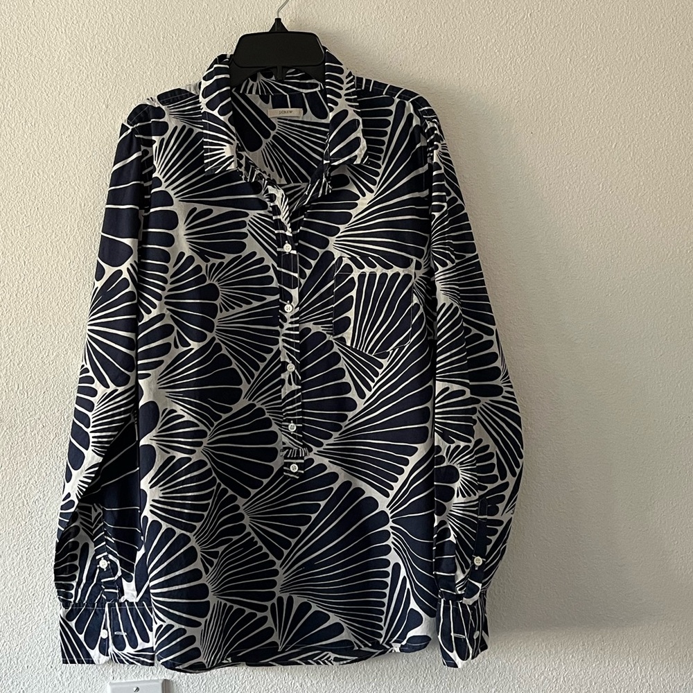 {J.Crew} Navy White Fan Shell Popover